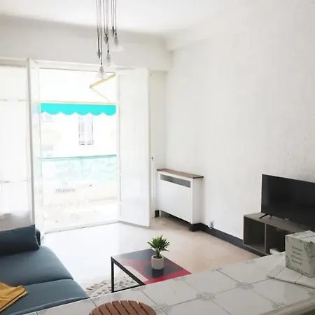 Superbe Carre D'or ,terrasse/clim Apartman